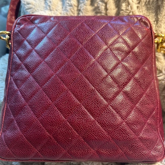 Authentic Chanel bag - Picture 2 of 8
